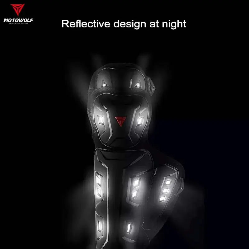 Motorcycle helmet with reflective design on a black background, featuring the Motowolf brand.