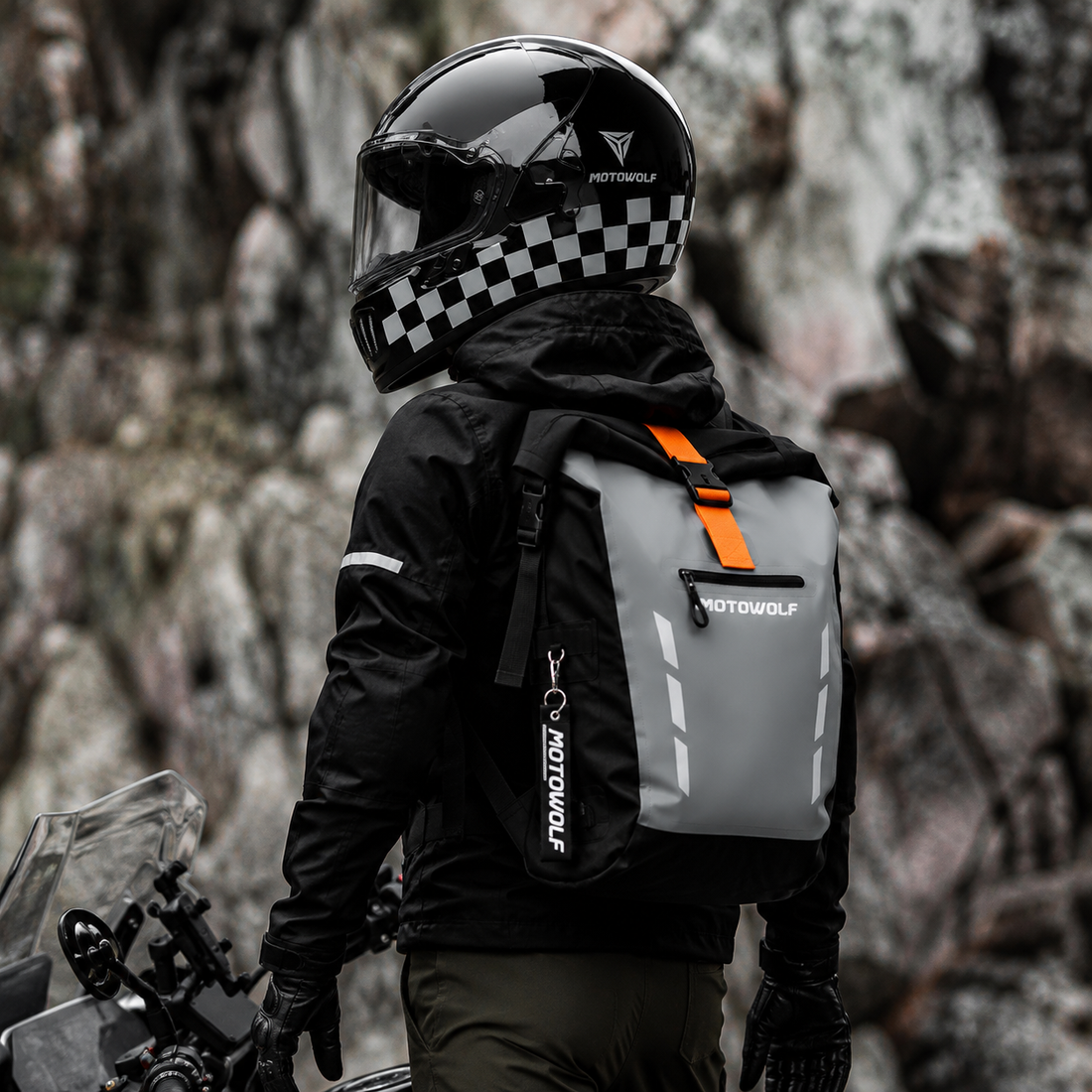 MOTOWOLF MDL0716 Waterproof Motorcycle Backpack | 20–25L Roll-Top Riding Travel Bag | GREY شنطة ظهر  مقاومة للماء 100% | شنطة سياكل 20–25 لتر |